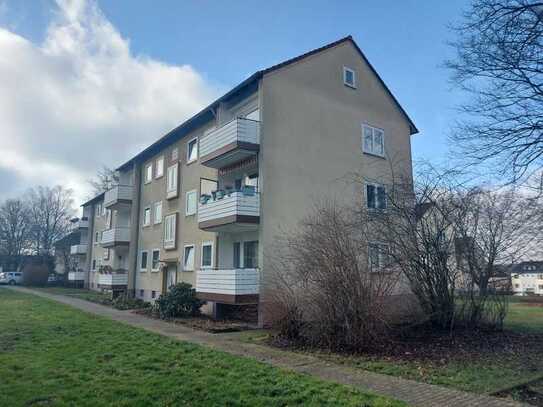 ** Modernisierte 2,5 Zi. Single ETW mit Balkon! Sofort frei!