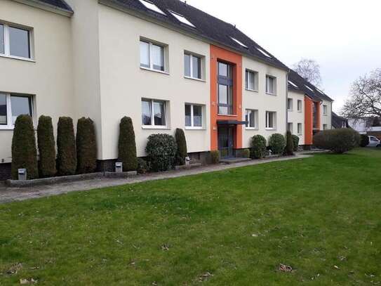 moderne und großzügige 3 Zimmerwohnung mit Balkon im Erdgeschoss (Hochparterre) in Laatzen - Rethen