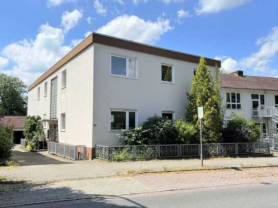 PURNHAGEN-IMMOBILIEN - Bremen-Farge / Rekum - Kapitalanlage - freist. 4-Parteienhaus mit 3 Garagen