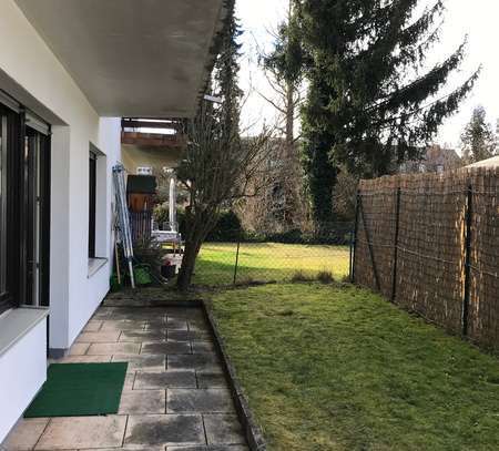 München Riem, Nähe S2. Sehr ruhige, helle 2-Zi-EG-Wohnung mit sep. Küche, kl. Garten und Terrasse