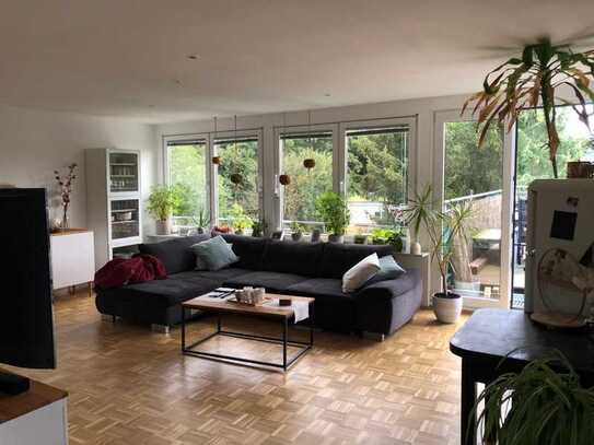 Aachen-Burtscheid: Dachgeschosswohnung ca. 109 m² mit großer Dachterrasse und Weitblick