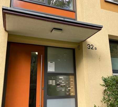 !!! Charmante, renovierte 2-Zimmer-DG-Wohnung - Balkon - Meerbusch-Büderich -1600/47203/16 !!!