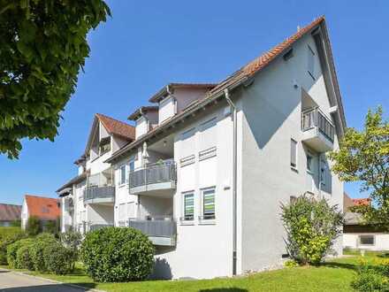 Traumhafte Dachgeschosswohnung mit Dachstudio: 
Ihr neues Zuhause in Rissegg bei Biberach