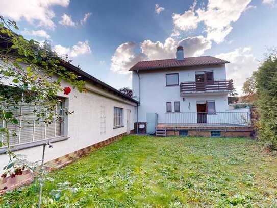 Geräumiges Einfamilienhaus mit großem Garten und Garage zum Kauf in Schwabenheim