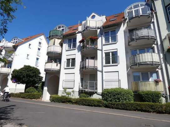 2-Raumwohnung mit Balkon und Tiefgaragenstellplatz in attraktiver Wohnanlage