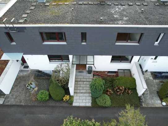 Charmantes Reihenmittelhaus mit individuellem Schnitt & idyllischem Garten