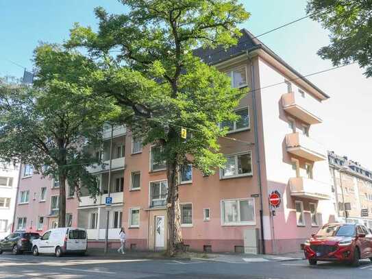 2-Zi.-Wohnung mit Balkon auf 46m² - Einziehen - Wohl fühlen ! *In Sanierung*