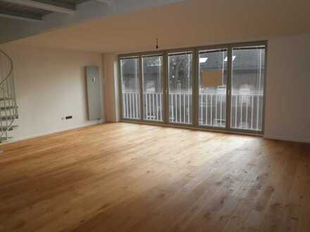 Düsseldorf-Hamm/Nähe Medienhafen:
4-Zimmer-Galerie-Maisonette-Wohnung in TOP-Lage!
