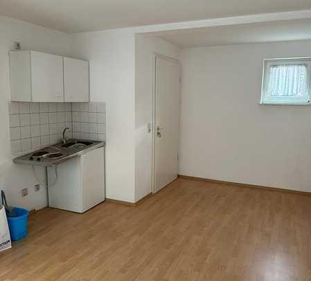 Helle Hochparterre-Wohnung mit zwei Zimmern zum Kauf in Krefeld