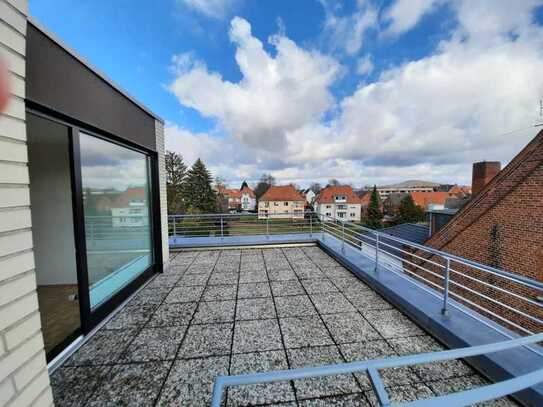 Sonnige Penthouse-Wohnung zwischen Wald und Einkaufsmöglichkeiten in Gehrden