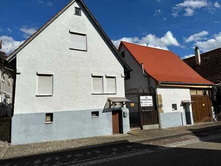 freisteh. 1-Fam.-Haus (83 m² Wfl.) weitere Wfl. durch Ausbau der Scheune möglich -- in Winzerhausen