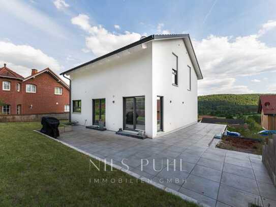 Modernes Einfamilienhaus mit Garten, Garage, Blick u.v.m. in ruhiger Lage