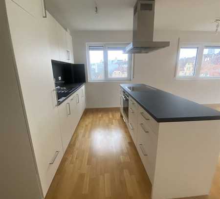 Schöne,helle, Erdgeschosswohnung mit großer Terrasse, EKB, 2x Bäder, inkl.1xTG-Stellplatz