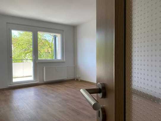 Gemütliche 1- Raum-Wohnung mit großem Balkon!