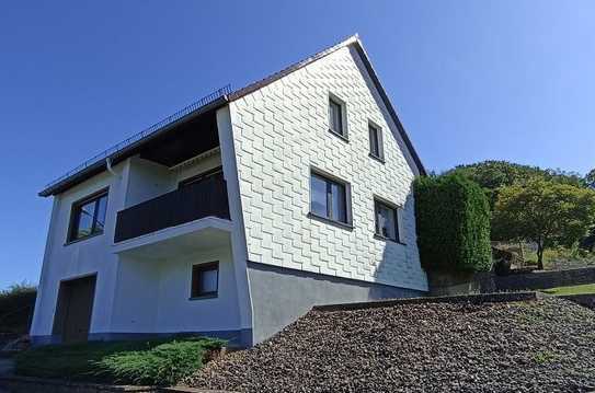 Gemütliches und sehr gepflegtes Wohnhaus mit Blick auf die Kasselburg