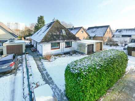 Gepflegtes Einfamilienhaus mit wundervollem Grundstück