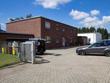 Halle mit Verwaltungsgebäude und 1050 m2 Grundstück