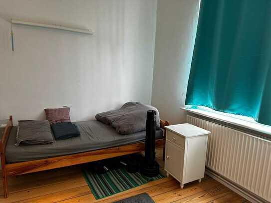 Room Available in Charming Apartment in Mittelweg, Rotherbaum, Hamburg.