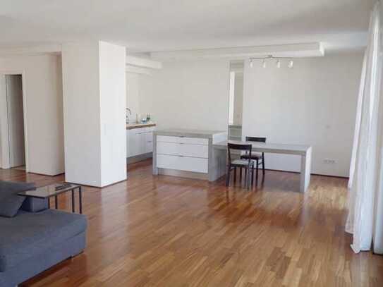 2.190 €, 114 m², 3 Zimmer