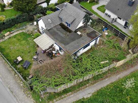 Meiendorf. PREIS !!! Attraktives Grundstück mit Altbestand für Ihr Traumhaus in begehrter Lage