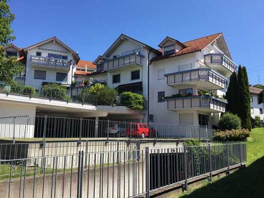 Sehr schönes Apartment mit EBK u. Balkon in Altusried in schöner Wohnanlage zu verkaufen.