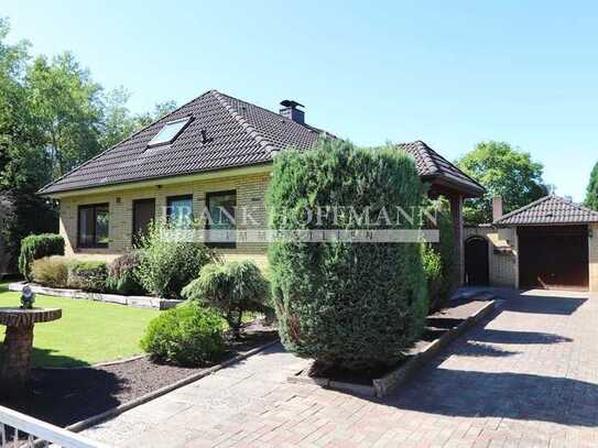 Einfamilienhaus mit Vollkeller, Garage und toller Lage in Quickborn