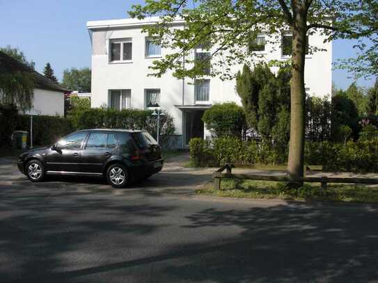 1-Zimmer-Whg. in einem 6-Familienhaus in Lichterfelde