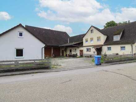 Großzügiges Potenzial: Familienidyll mit weitläufigem Grundstück, PV-Anlage und neuwertiger Garage