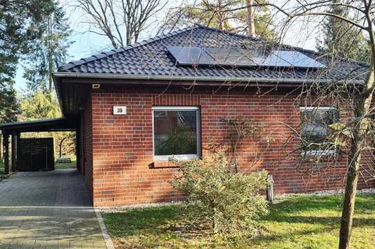 Moderner 4-Zimmer-Bungalow mit Erdwärme und Kamin