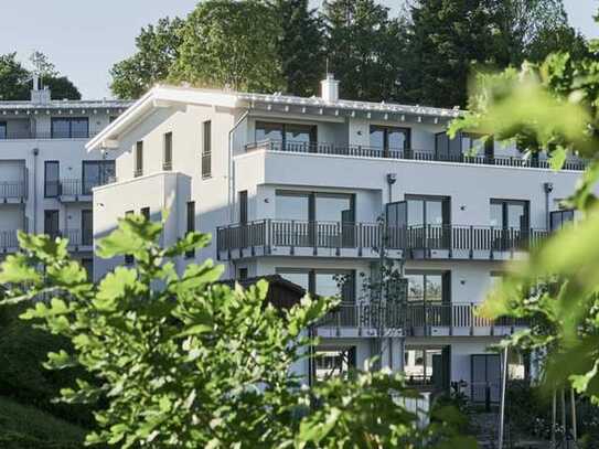 Geschmackvolle 3-Zimmer-Terrassenwohnung mit gehobener Innenausstattung mit See- und Gebirgsblick