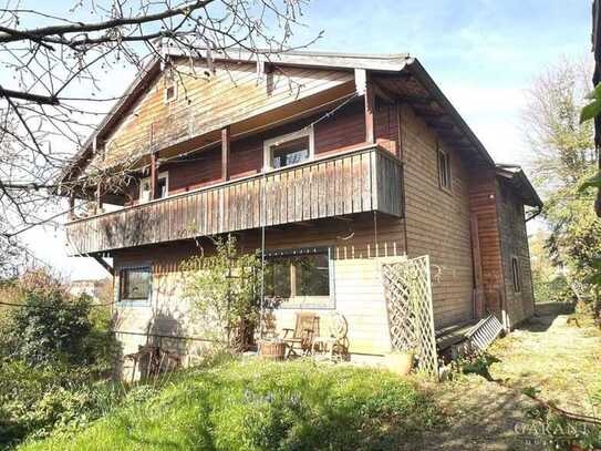 Zweifamilienhaus mit großem Garten und traumhaftem Ausblick