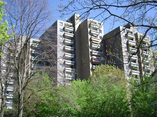 Kornwestheim - 4,5-Zi.-Wohnung mit Balkon, öffentlich gefördert (WBS)