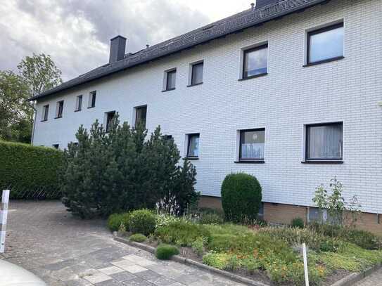 Erstbezug nach Renovierung, 3 Zimmer, Küche, Bad - in ruhigem gepflegtem Wohnumfeld (BS-Kanzlerfeld)