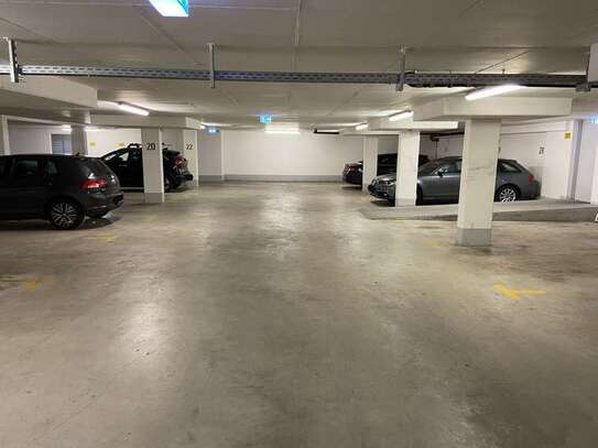 Tiefgaragenstellplatz in der Bonner Weststadt