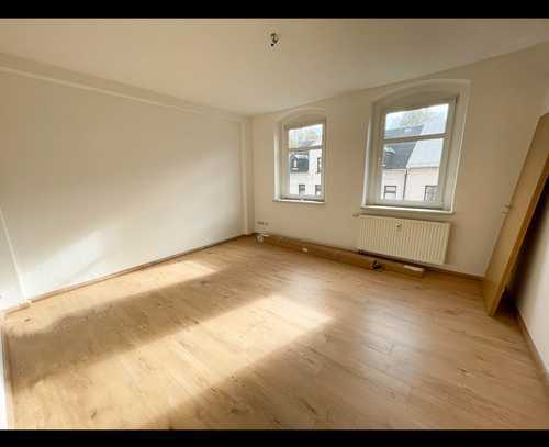 Sanierte 3-Zimmer-Wohnung mit Einbauküche in 08304, Schönheide