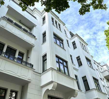 Historischer Charme trifft auf moderne Eleganz: Exklusive Penthouse-Wohnung im Altbau aus 1900