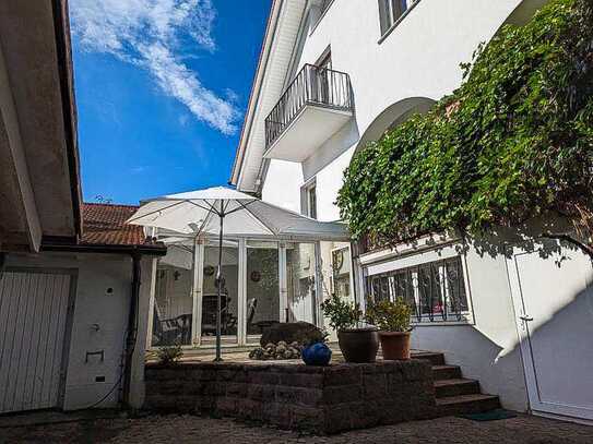 Hochwertige Villa in bester Lage mit herrlicher Aussicht***