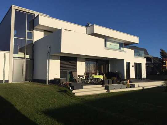 Exklusive 3,5-Raum-Penthouse-Wohnung mit atemberaubender Dachterrasse in ruhiger Lage von Aßlar