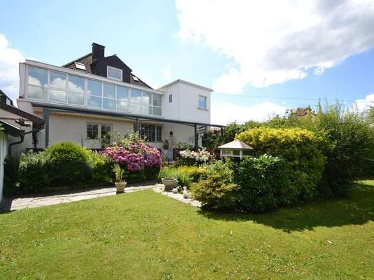 Exklusive Liegenschaft! Wfl. 208 qm, EBK, Whirlpool, Kamin, Sauna, Partyhaus, Winterga., Carport uvm