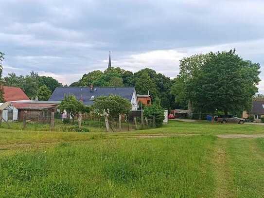 Schönes Baugrundstück mit 1872 qm in Medow bei Anklam