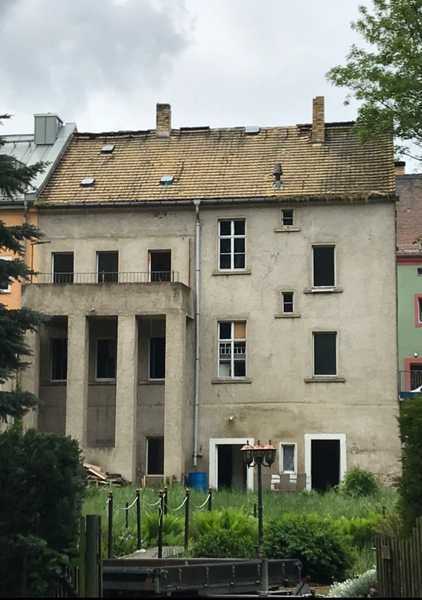 Sanierungsbedürftiges Mehrfamilienhaus mit Potenzial in Grimma-Mutzschen.
