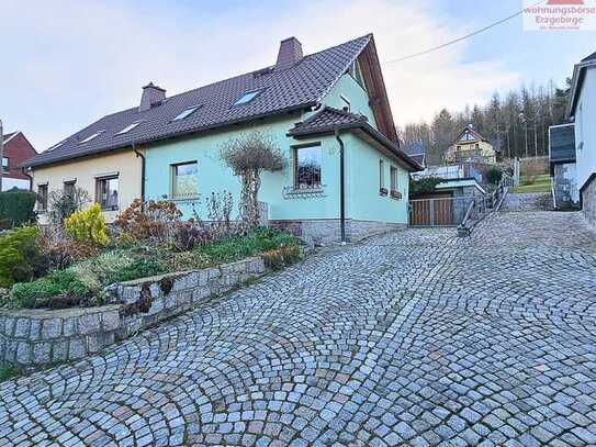 Charmante Doppelhaushälfte am Eichert - 
Ihr neues Zuhause in Aue