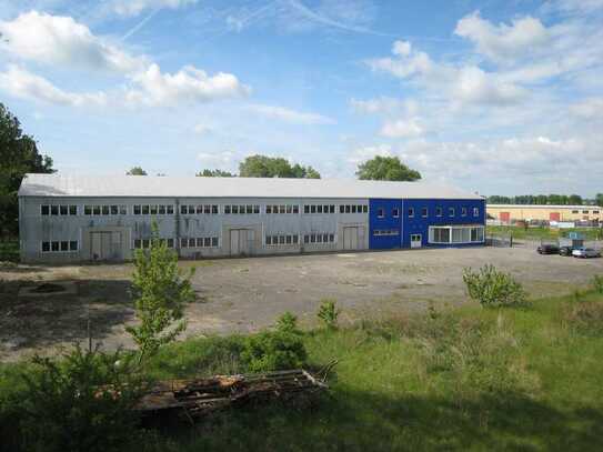 Investment Lagerhalle mit Außenflächen in Anklam