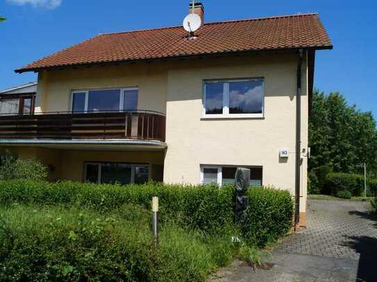 Einfamilienhaus mit Gewerbeeinheit in Mühlhausen zu verkaufen.