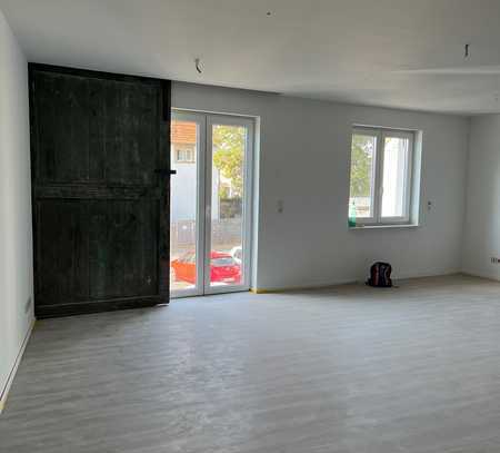 Schöne und neuwertige 4-Raum-Loft-Wohnung mit geh. Innenausstattung mit Balkon in Bad Sobernheim