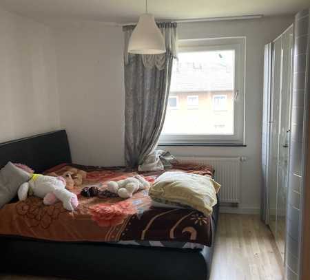 Gut geschnittene 2 Zimmer Wohnung mit Balkon