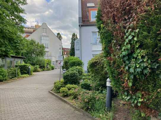 Gepflegte 4-Zimmer-Erdgeschosswohnung mit großer Terrasse