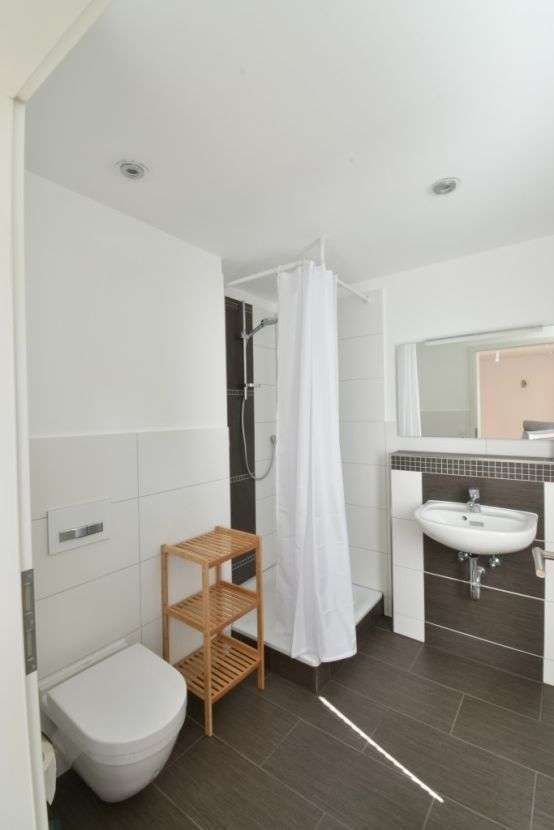 Voll möblierte 1-Zimmer-Wohnung mitten im Zentrum Sindelfingen - Photo 4