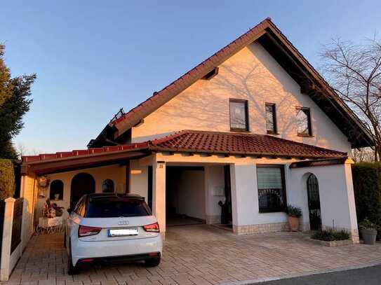 Freistehendes Einfamilienhaus in Vielau Wilhelmshöhe - Wohnfläche ca. 140 m² - Doppelgarage/Carport!