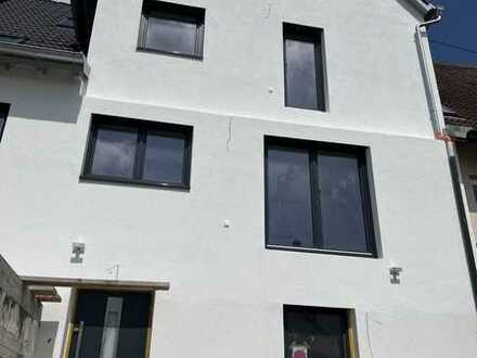 Erstbezug nach Sanierung: freundliche 3-Zimmer Wohnungen mit Balkon und viel Tageslicht in